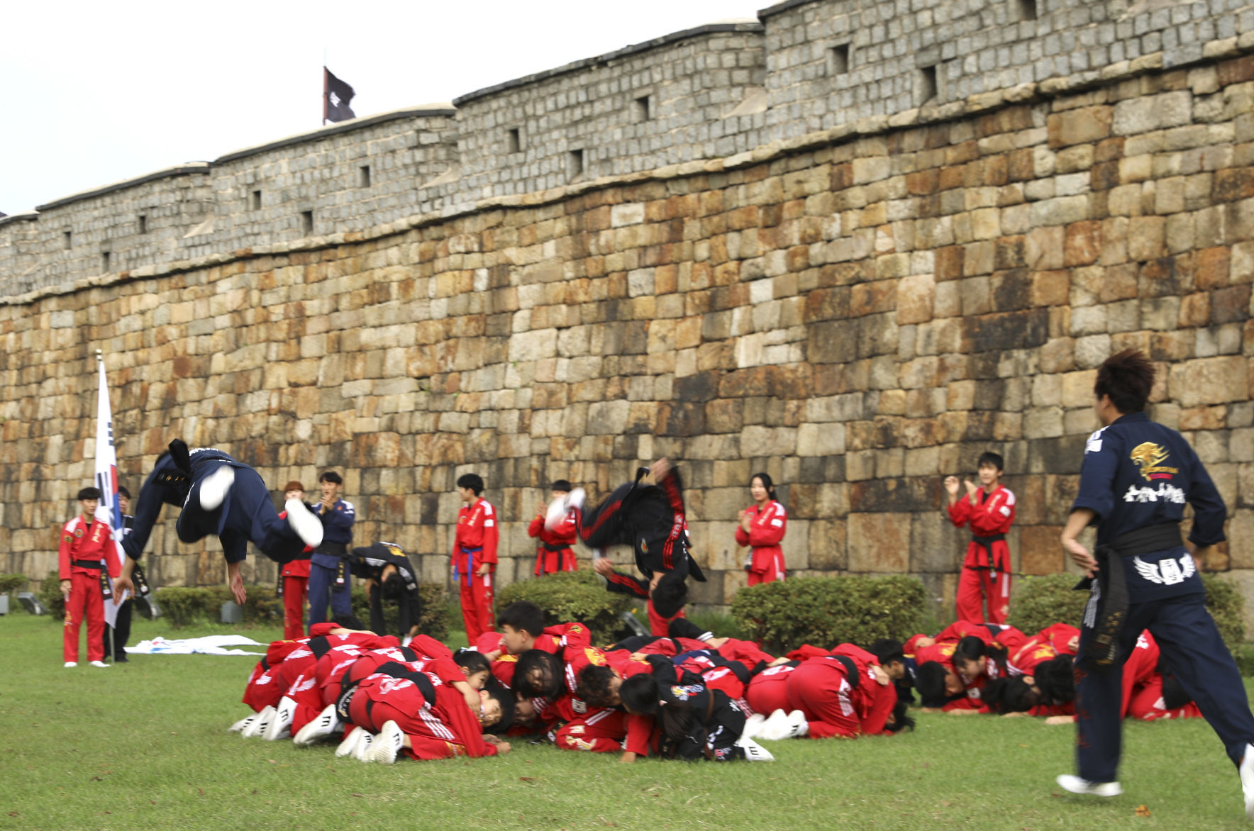 110419SouthKorea22YON.jpg